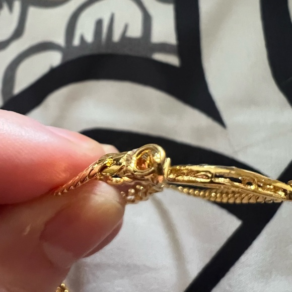 Beautiful Formal Necklace and Earring Set - Picture 7 of 10